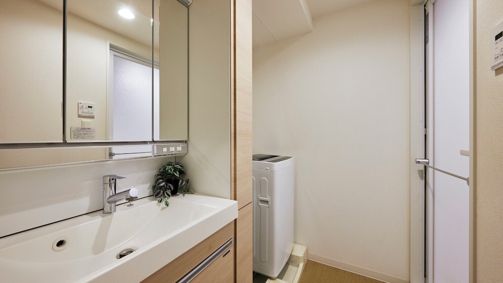 クアッドルーム バスルーム0 | KARIO 笹塚