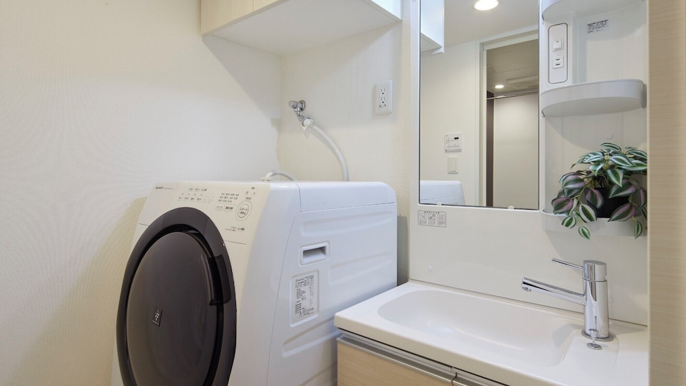 ロフトベッドルーム バスルーム0 | KARIO 笹塚