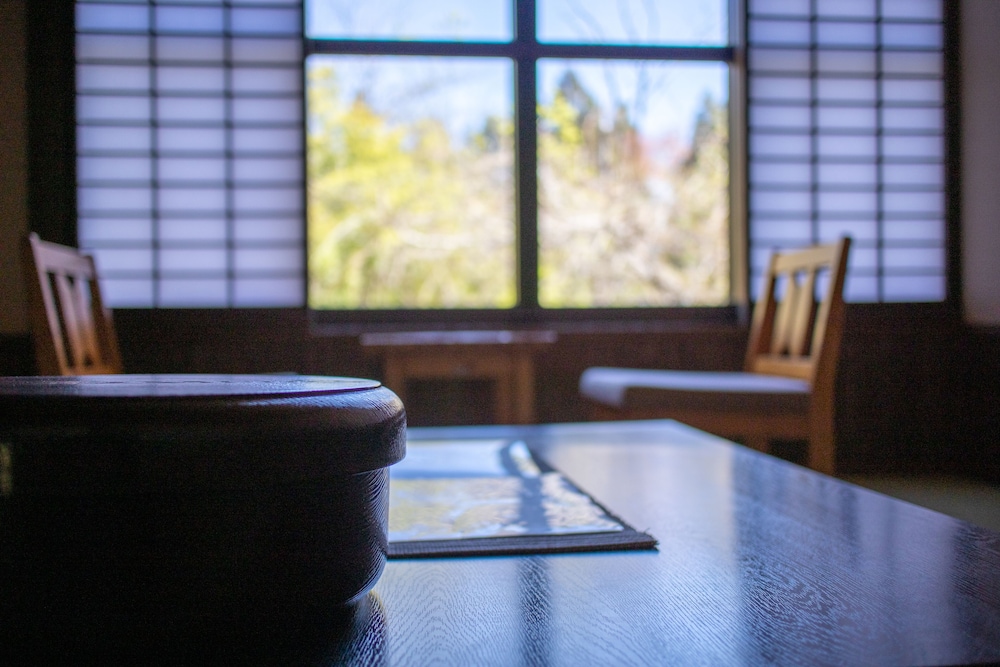 和室 専用露天風呂付 客室4 | 旅館ななかまど