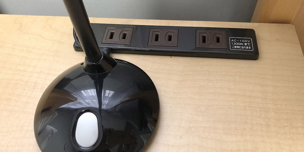 ツインルーム 喫煙可 客室7 | ビジネスホテルサンパレス