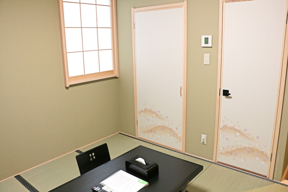 ルーム (502) 客室2 | 秋葉原 旅荘 中川