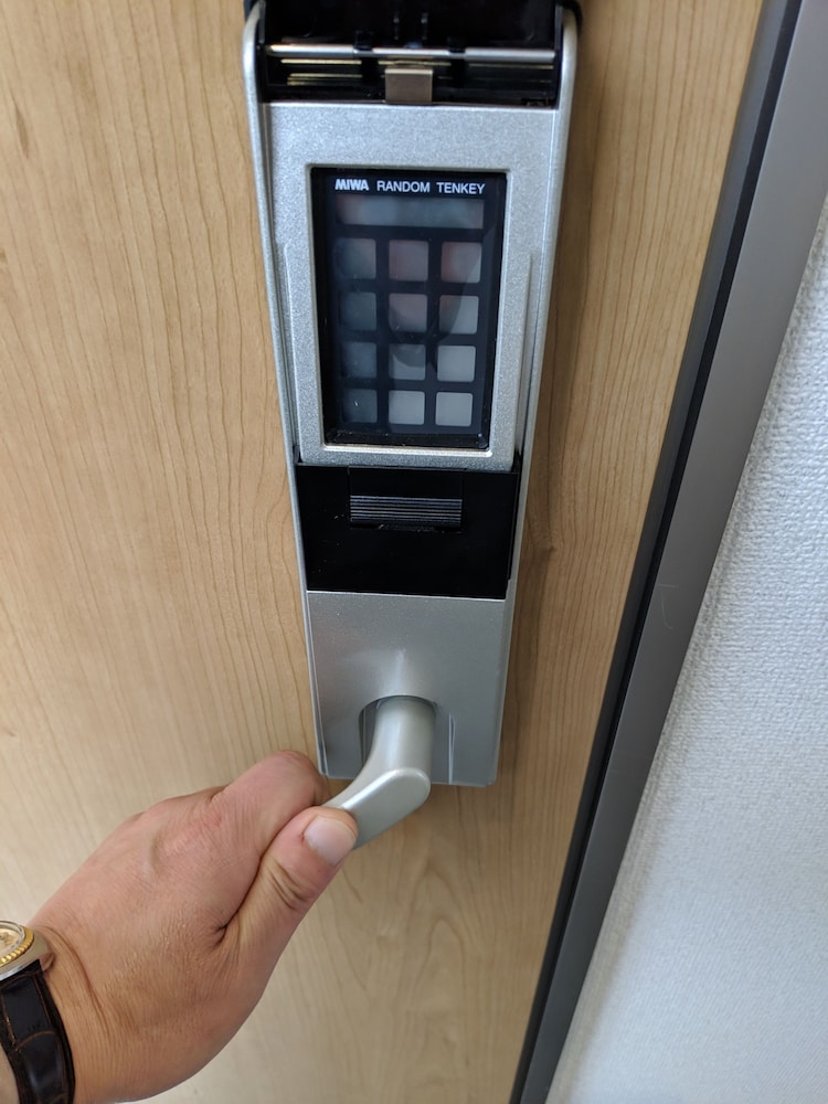 富士山眺望6畳和室 客室2 | 街のホテル