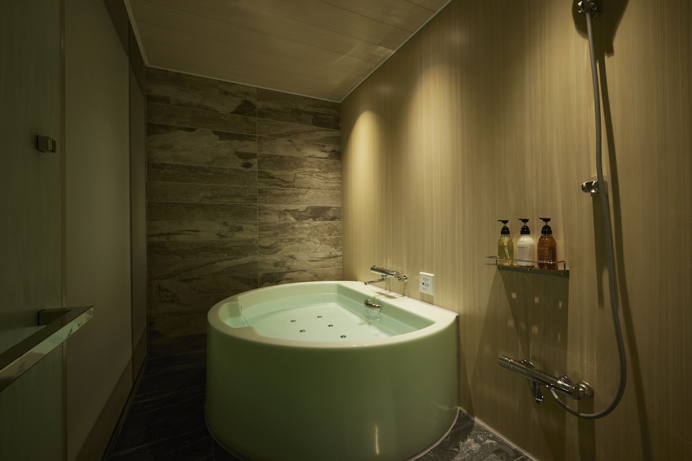 オールフィット ハリウッドツイン (3名-4名利用のみ) バスルーム0 | アルフィットホテル アンド バー 赤坂