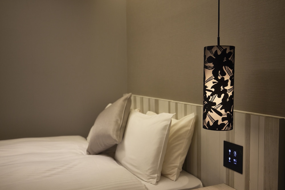 スーペリア ダブルルーム 客室2 | アルフィットホテル アンド バー 赤坂