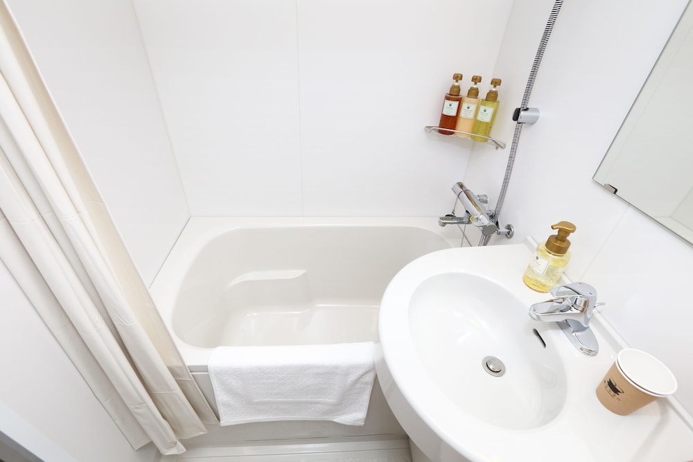 デラックス ツインルーム 禁煙 バスルーム0 | 変なリゾート&スパ 関西空港