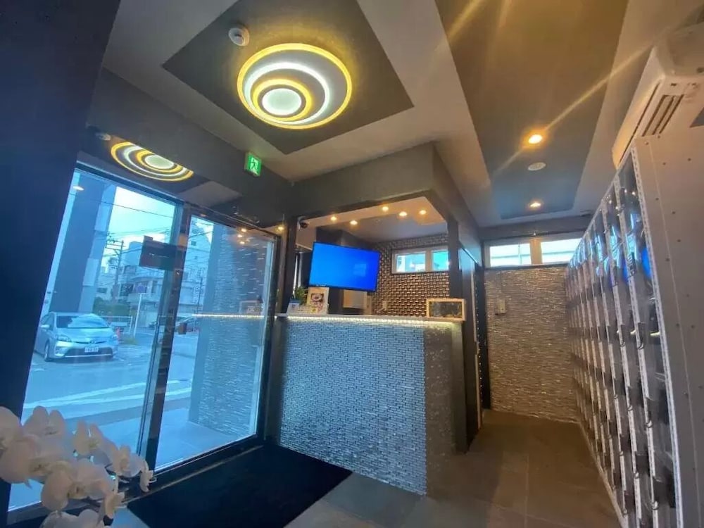 ロビー1 | カプセルホテル 2nd BOX