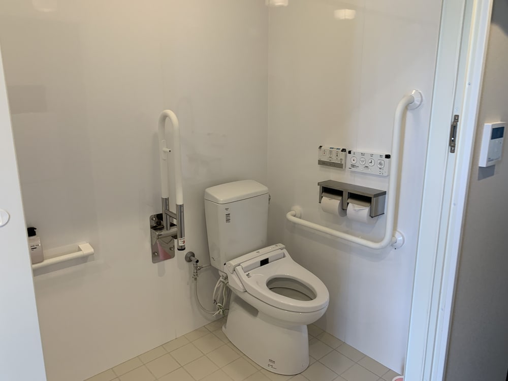 ベーシック ダブルルーム ダブルベッド 1 台 禁煙 バスルーム1 | CONDOMINIUM HOTEL Riyuka in KADENA 1