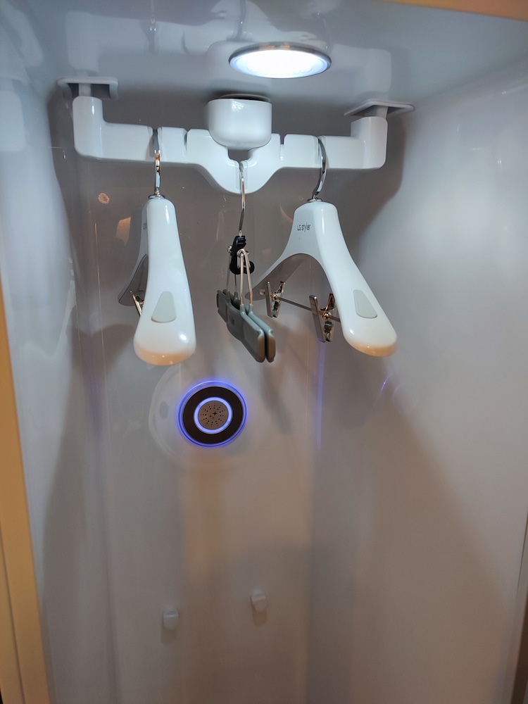 ツインルーム with LGスタイラー 禁煙 客室2 | 変なホテルプレミア東京 浅草田原町