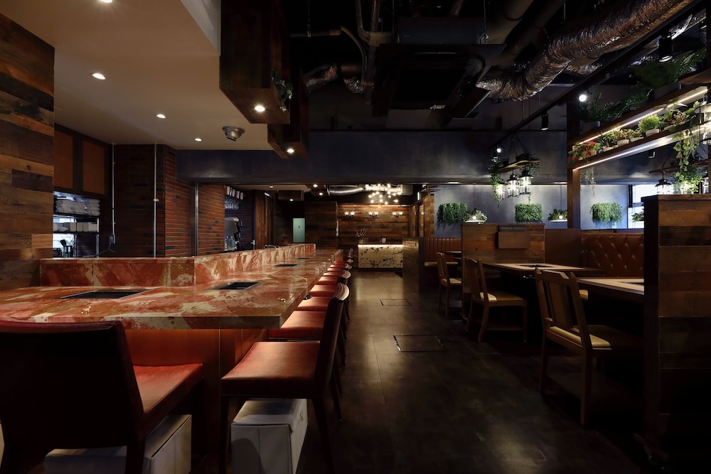 レストラン1 | ミートイン成田