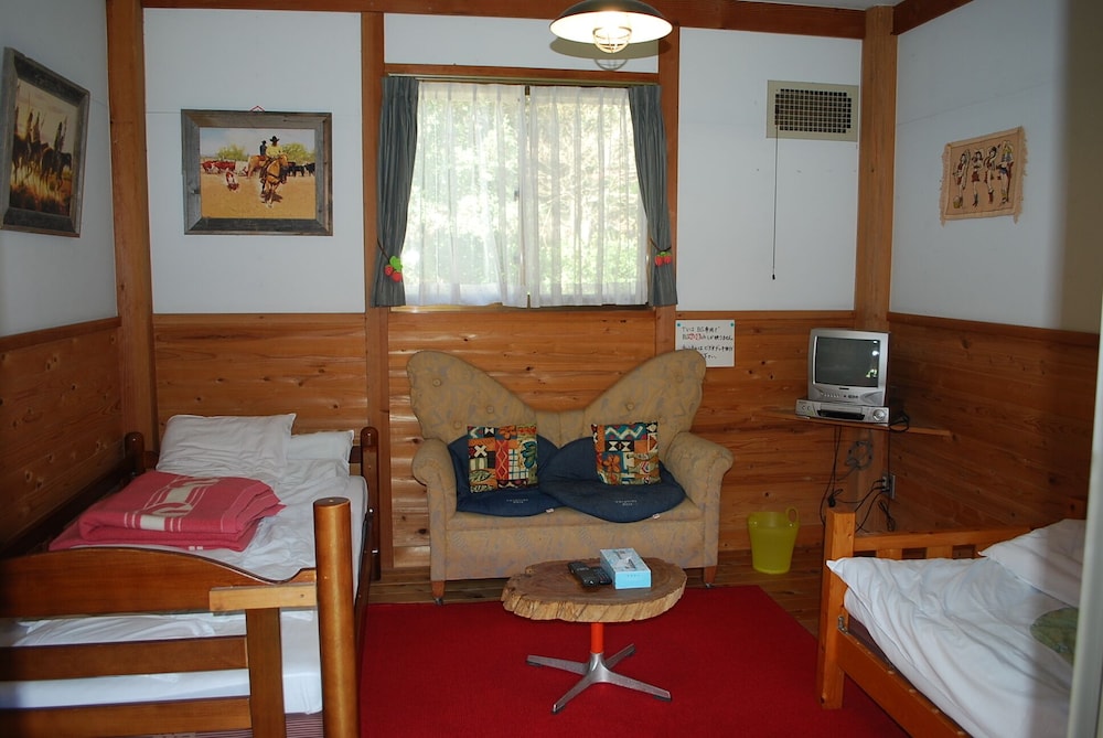 ログハウス小部屋タイプ お部屋タイプおまかせ 禁煙 客室6 | マウンテンドーム