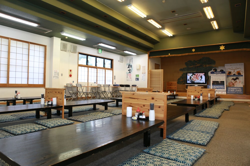 レストラン1 | HOTEL& 薬草風呂 ホテル スターらんど