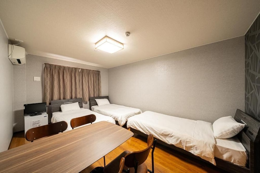 エコノミー トリプルルーム | Beppu Hostel U&T