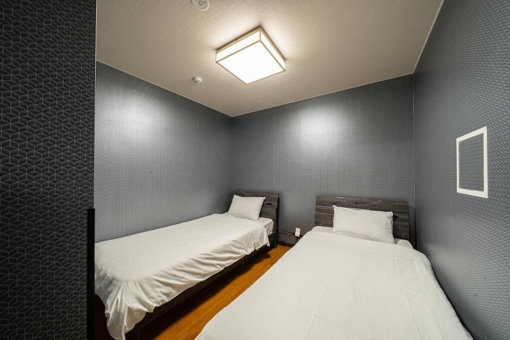 デラックス ファミリールーム 客室2 | Beppu Hostel U&T