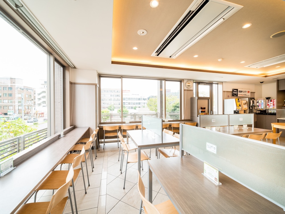 朝食スペース1 | スーパーホテル奈良・新大宮駅前 朝食スペース1 | スーパーホテル奈良・新大宮駅前