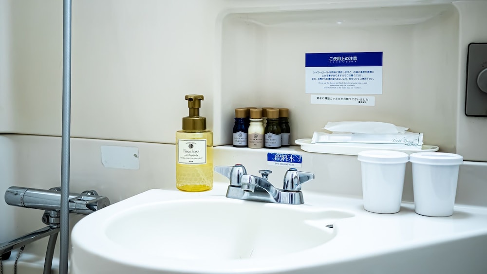 スタンダード ツインルーム 喫煙可 バスルーム9 | 八戸プラザホテル