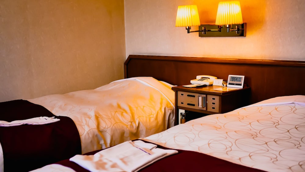 スタンダード ツインルーム 喫煙可 客室23 | 八戸プラザホテル