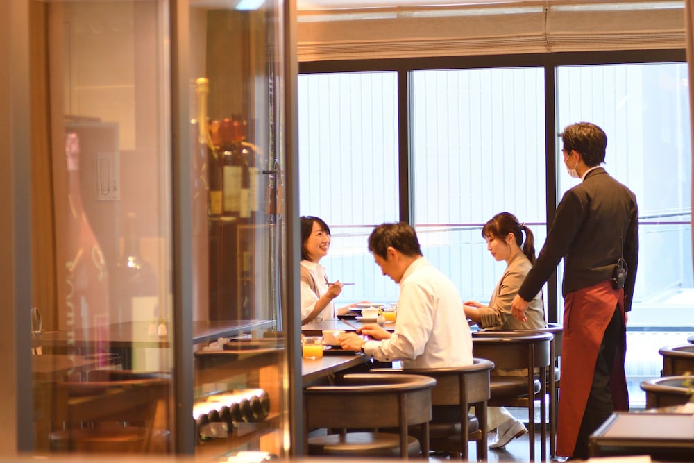 レストラン1 | ライズホテル大阪北新地