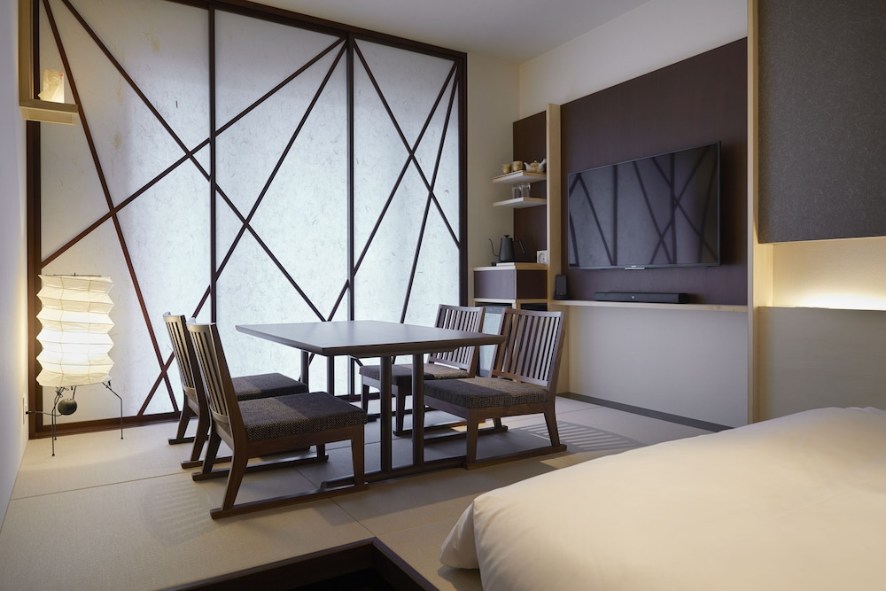 ファミリー ルーム 客室1 | ホテルアマネク金沢