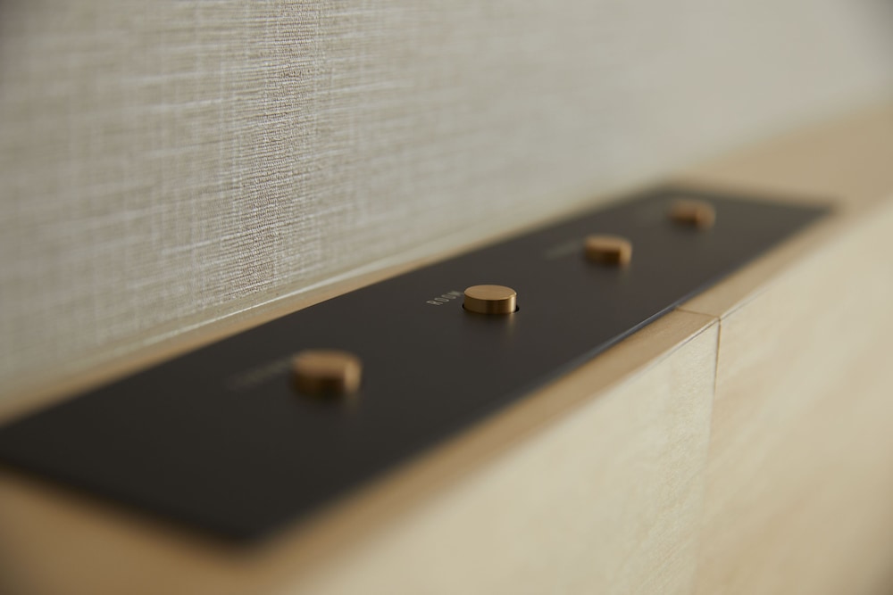 スーペリア ダブルルーム キングベッド 1 台 客室2 | ホテルアマネク金沢