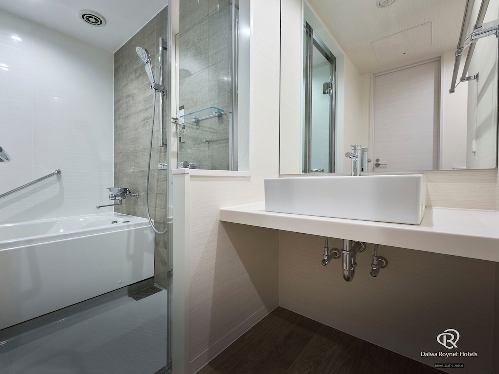 スタンダード ダブルルーム 喫煙可 <2名様利用> バスルーム0 | ダイワロイネットホテル博多冷泉 PREMIER