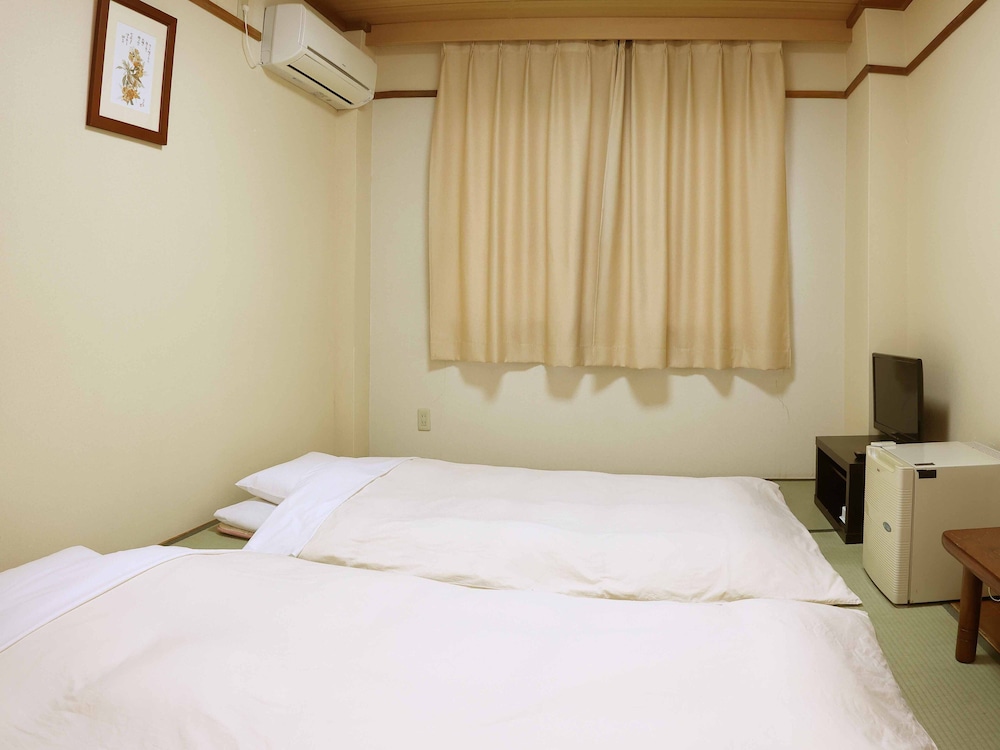 和室 2名用 バス·トイレ付 喫煙可 | ビジネスホテル伊勢崎平成イン