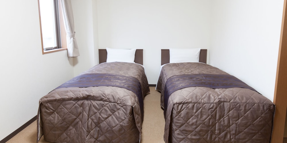 新館 スーペリアツインルーム バストイレ付 禁煙 | ホテル若松エクセル