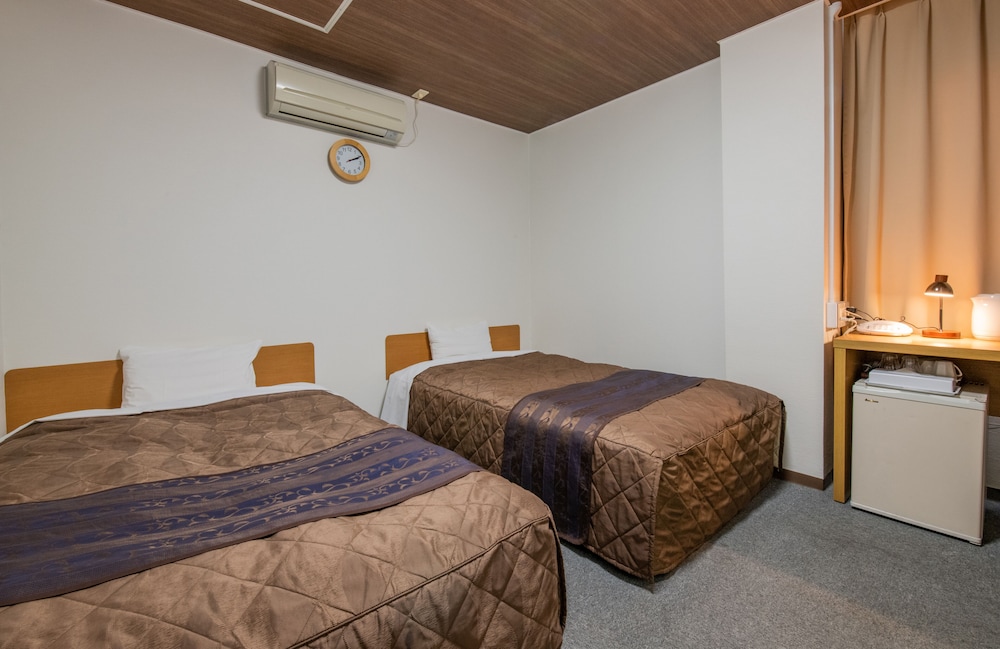 スタンダードツインルーム バストイレ付 禁煙 | ホテル若松エクセル