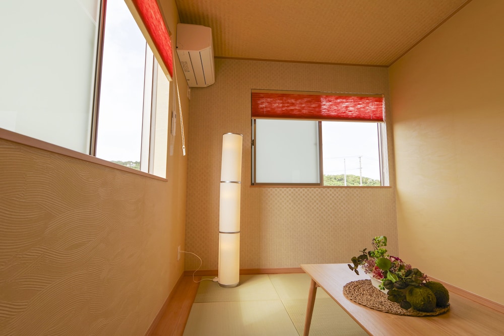 ハウス 4 ベッドルーム リビングルーム0 | 百名テラス