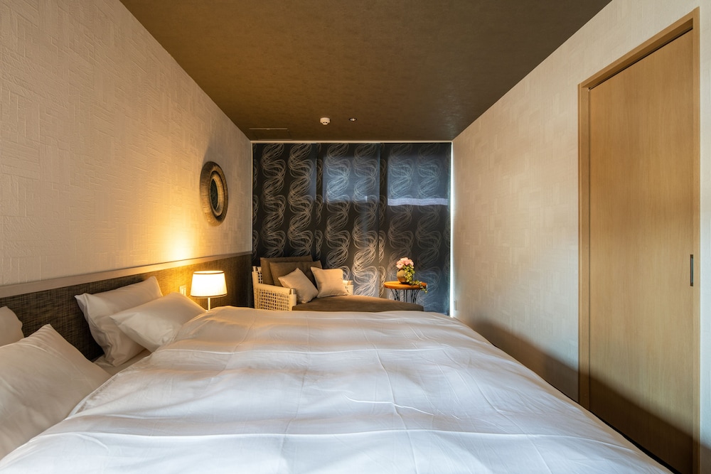 Room#403 デラックスルーム キング 客室1 | La Viola