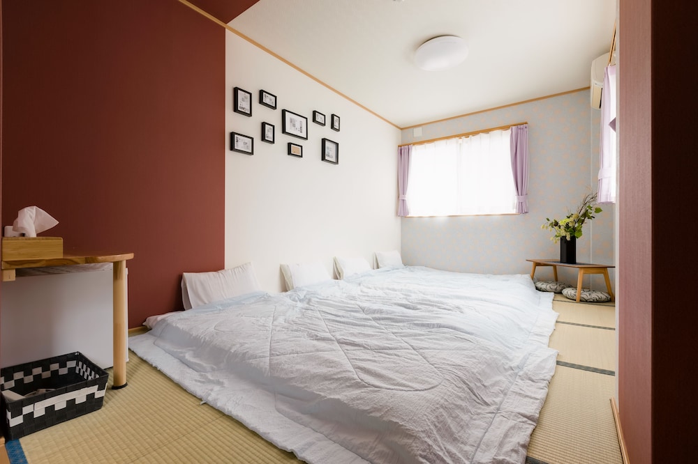 和室 4人部屋 共用バスルーム A | ABC ゲストハウス