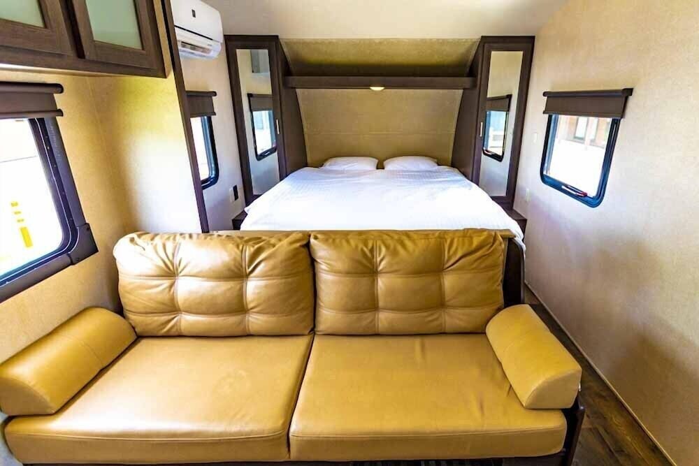 トレーラーハウス 客室1 | ビーチリゾーツホテルカラカウア