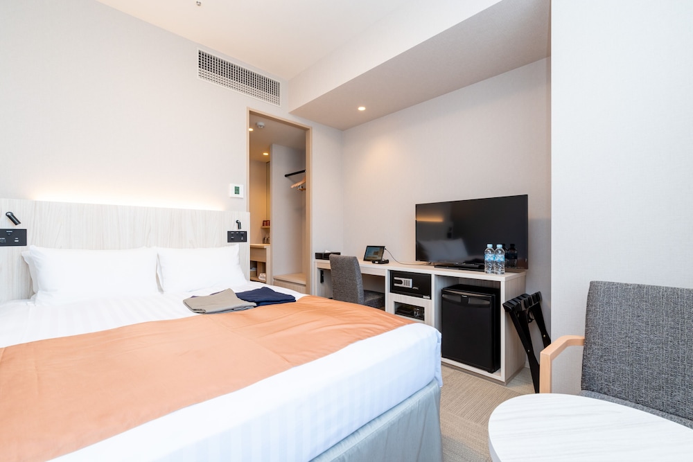 モデレート ダブルルーム バス・トイレセパレート 禁煙 (清掃は3日に1度となります) | 日和ホテル 大阪なんば駅前