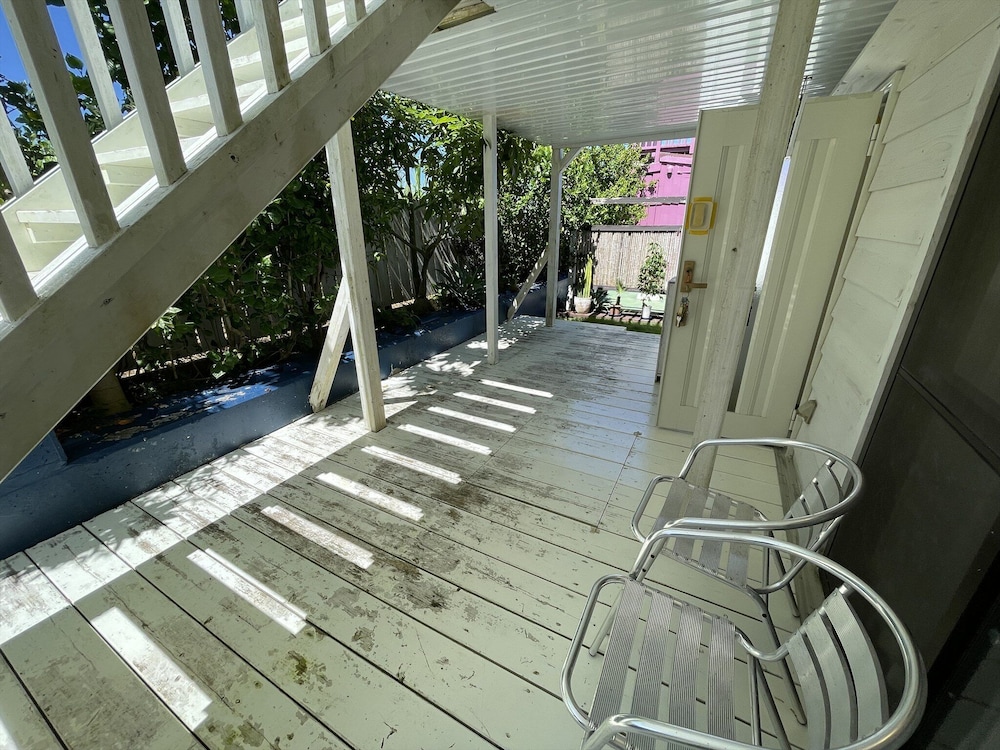 客室1 | 幸せになる古宇利島の宿