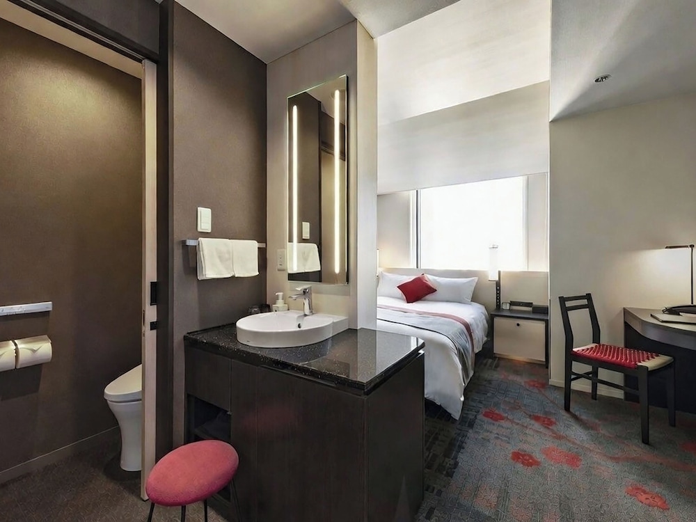 13-23階 ダブル (禁煙) 客室2 | ホテル阪急レスパイア大阪