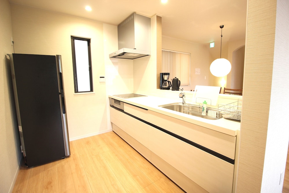 HV-1 専用キッチン0 | HOPE VILLA 恩納村