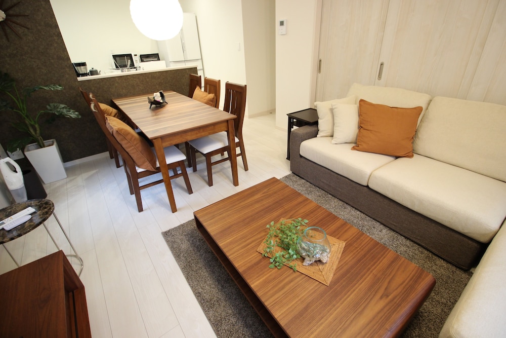 HV-8 リビング エリア0 | HOPE VILLA 恩納村