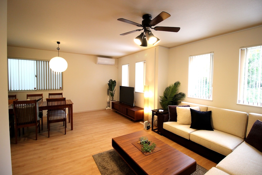 HV-6 リビング エリア0 | HOPE VILLA 恩納村