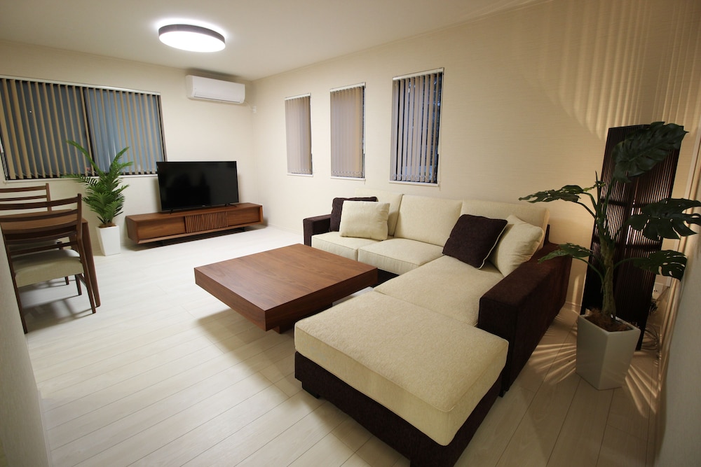 HV-4 リビング エリア0 | HOPE VILLA 恩納村