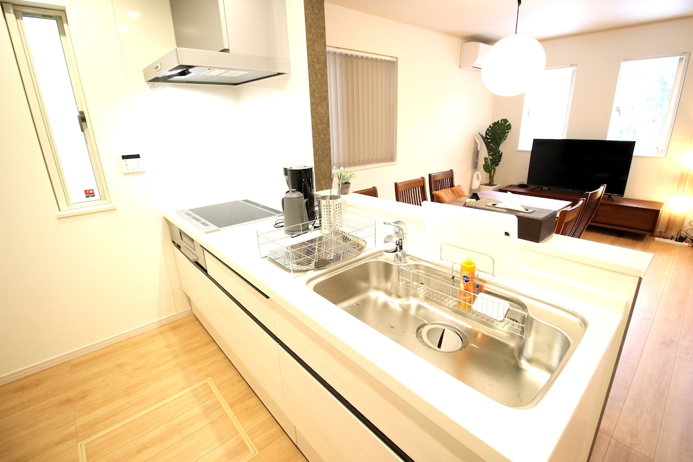 HV-6 専用キッチン0 | HOPE VILLA 恩納村