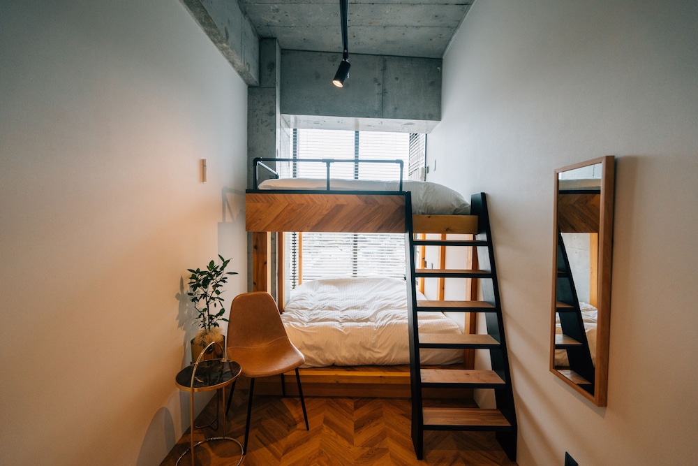 スタンダードルーム I ダブルベッド2台 禁煙 客室2 | ゾンクホテル中洲であい橋