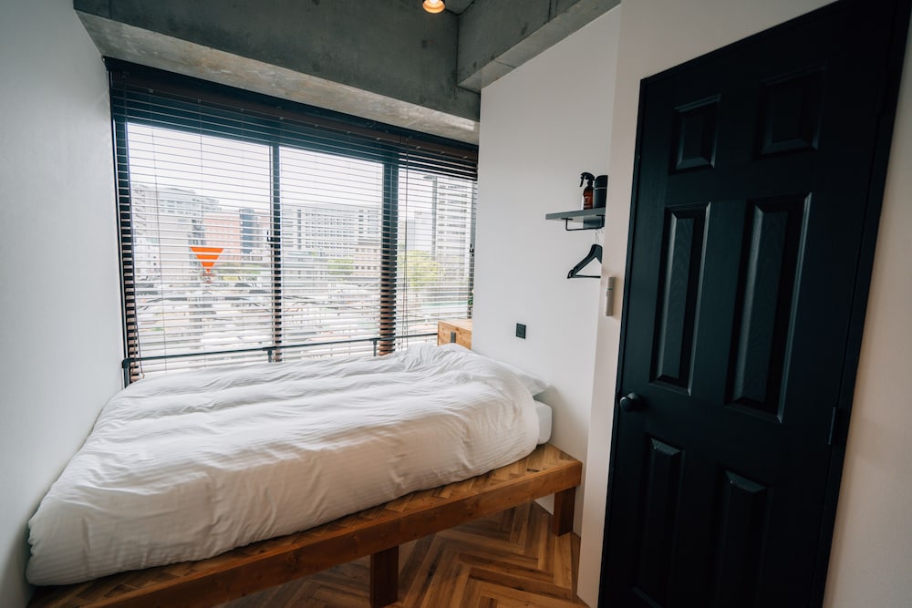 スタンダードルームリバービュー ダブルベッド1台 禁煙 部屋からの景観0 | ゾンクホテル中洲であい橋