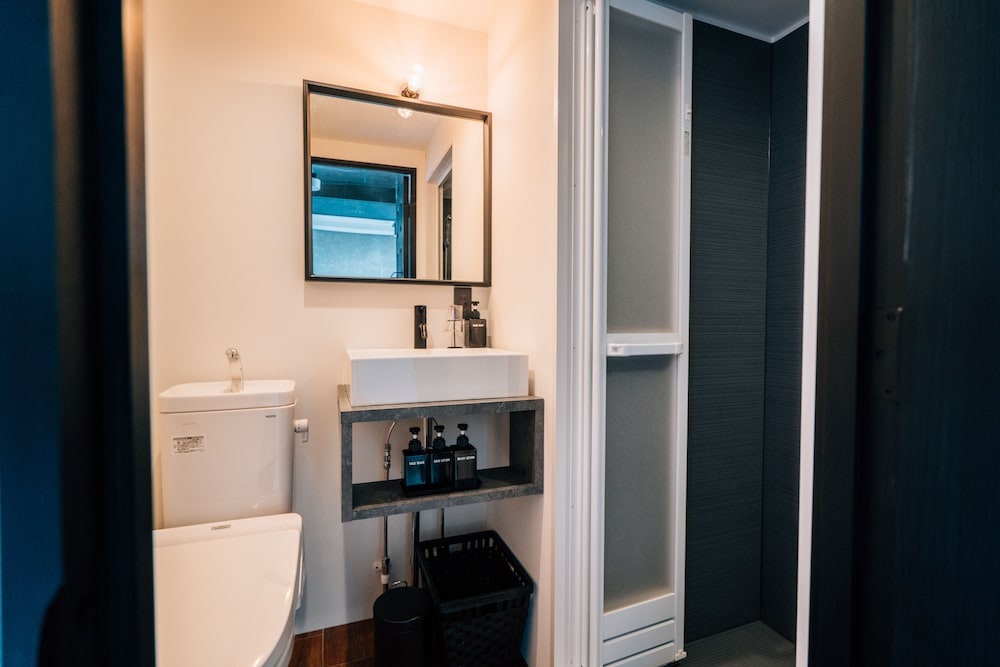 デラックスルームリバービューII シングルベット4台 禁煙 客室の設備とサービス5 | ゾンクホテル中洲であい橋