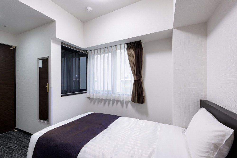 セミダブルルーム 客室1 | 新橋アーバンホテル