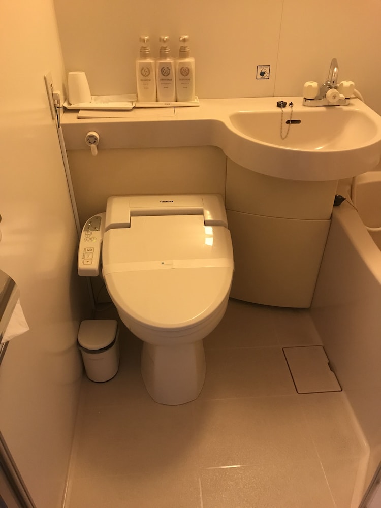 ツインルーム 禁煙 バスルーム0 | 八王子スカイホテル