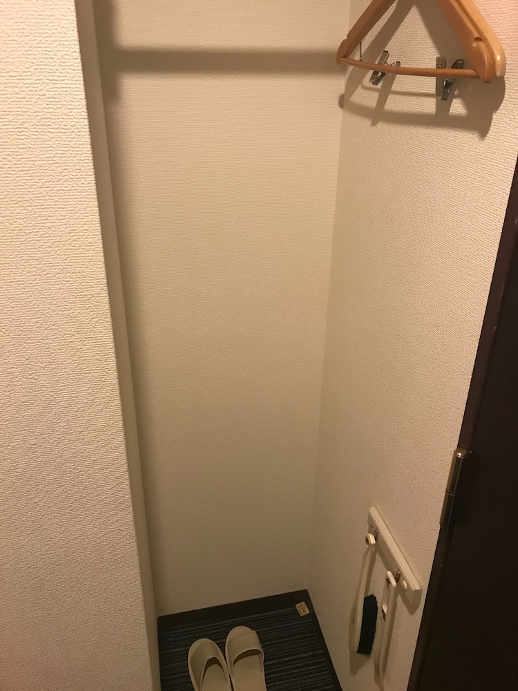 ツインルーム 禁煙 客室の設備とサービス1 | 八王子スカイホテル