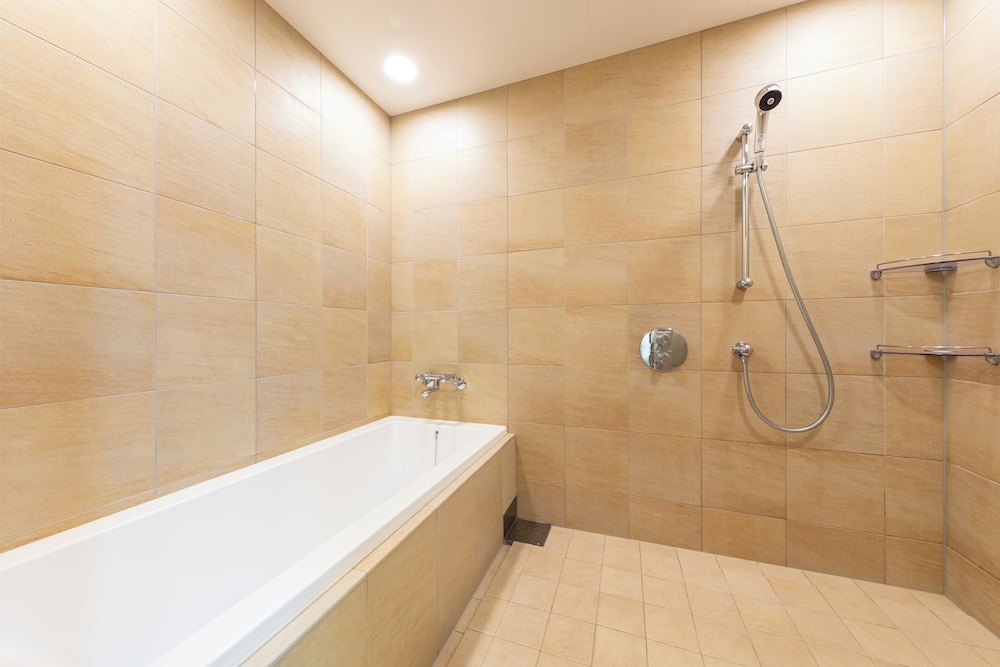 ジュニアスイート（禁煙） バスルーム1 | スパリゾートハワイアンズ モノリスタワー