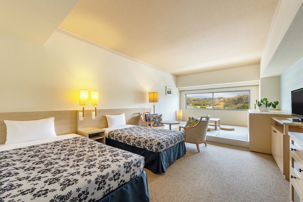 ユニバーサル（禁煙） | スパリゾートハワイアンズ モノリスタワー