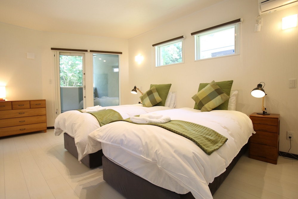 客室1 | コンドルハウス白馬