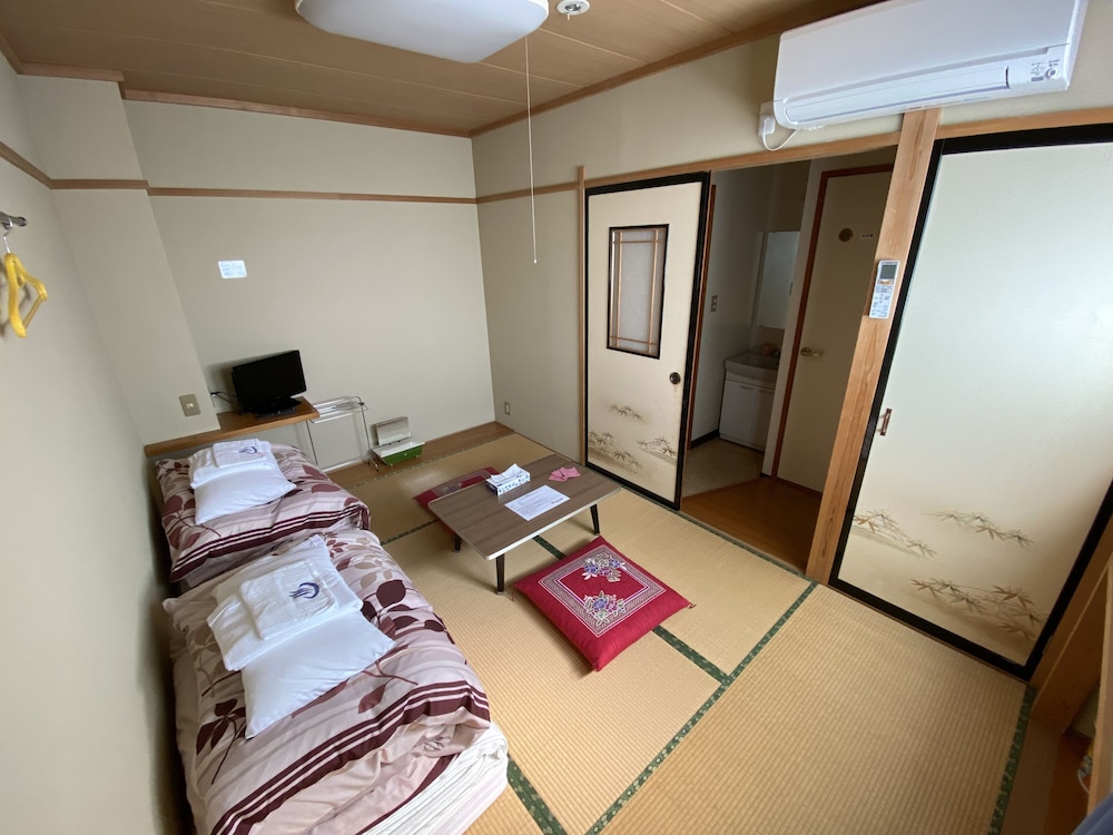 和室 ダブルルーム 専用トイレ 共用バスルーム 客室7 | Nozawa Dream Central