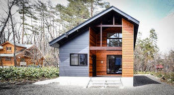 Holly House